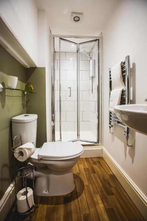 No8 Chepstow Bed & Breakfast Екстериор снимка