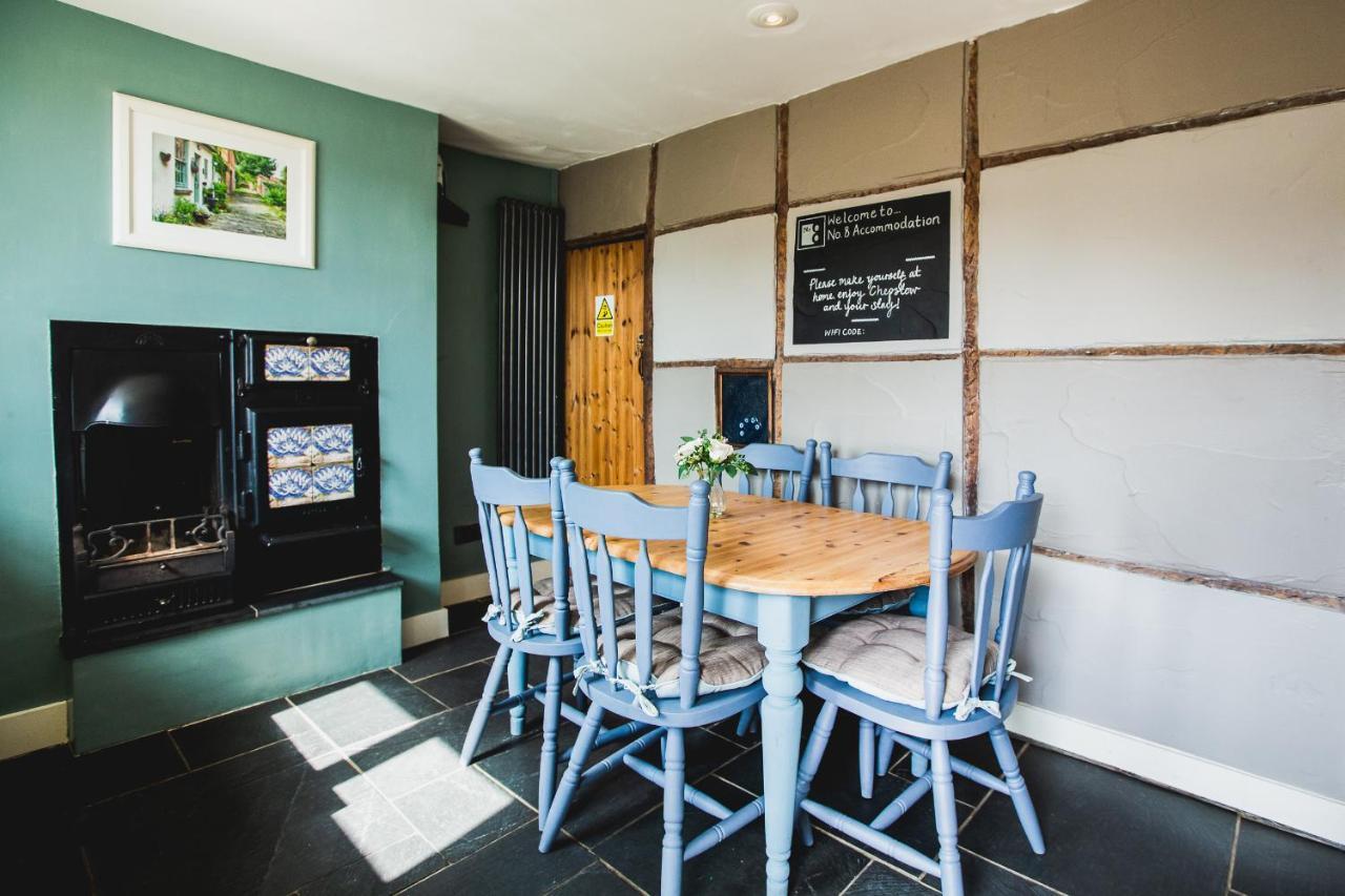 No8 Chepstow Bed & Breakfast Екстериор снимка